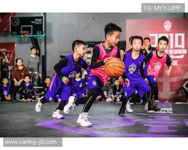 明星少儿篮球赛盛典开启小球员们展现无限潜力与激情的篮球之旅